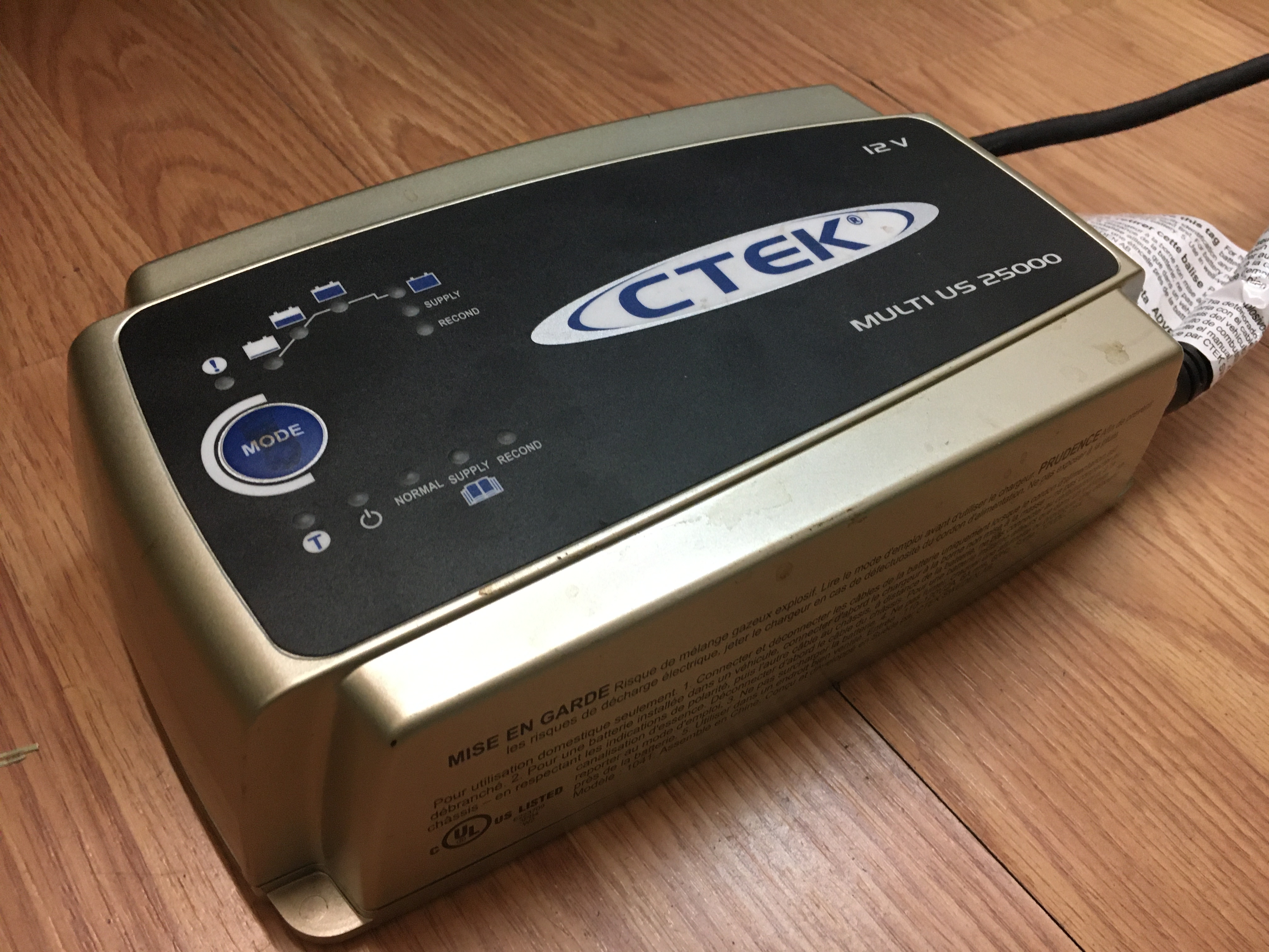 CTEK 25000电池充电器