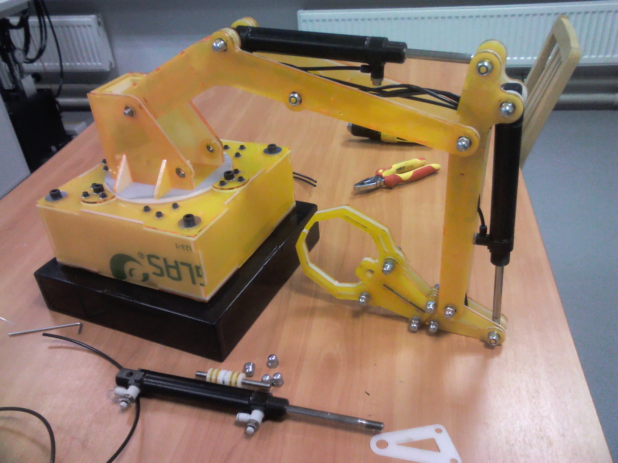 挖掘机抓斗伸缩臂玩具