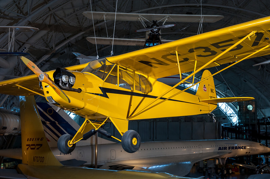 J-3 Cub是一架美国轻型飞机
