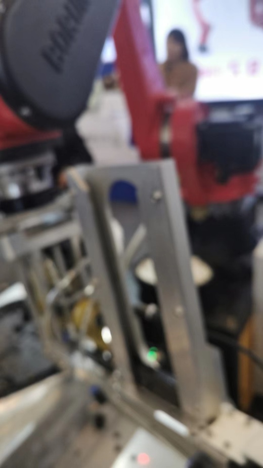 电动车鞍座打钉机缩略图