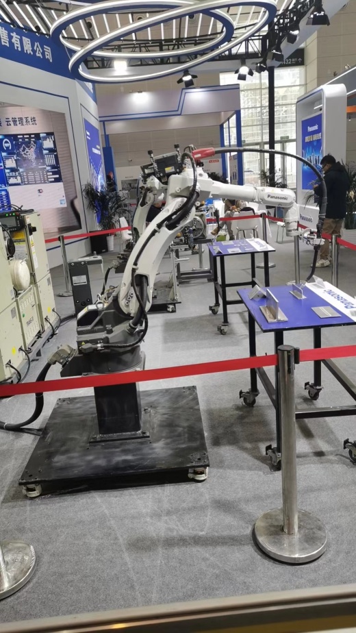 电动车鞍座打钉机缩略图