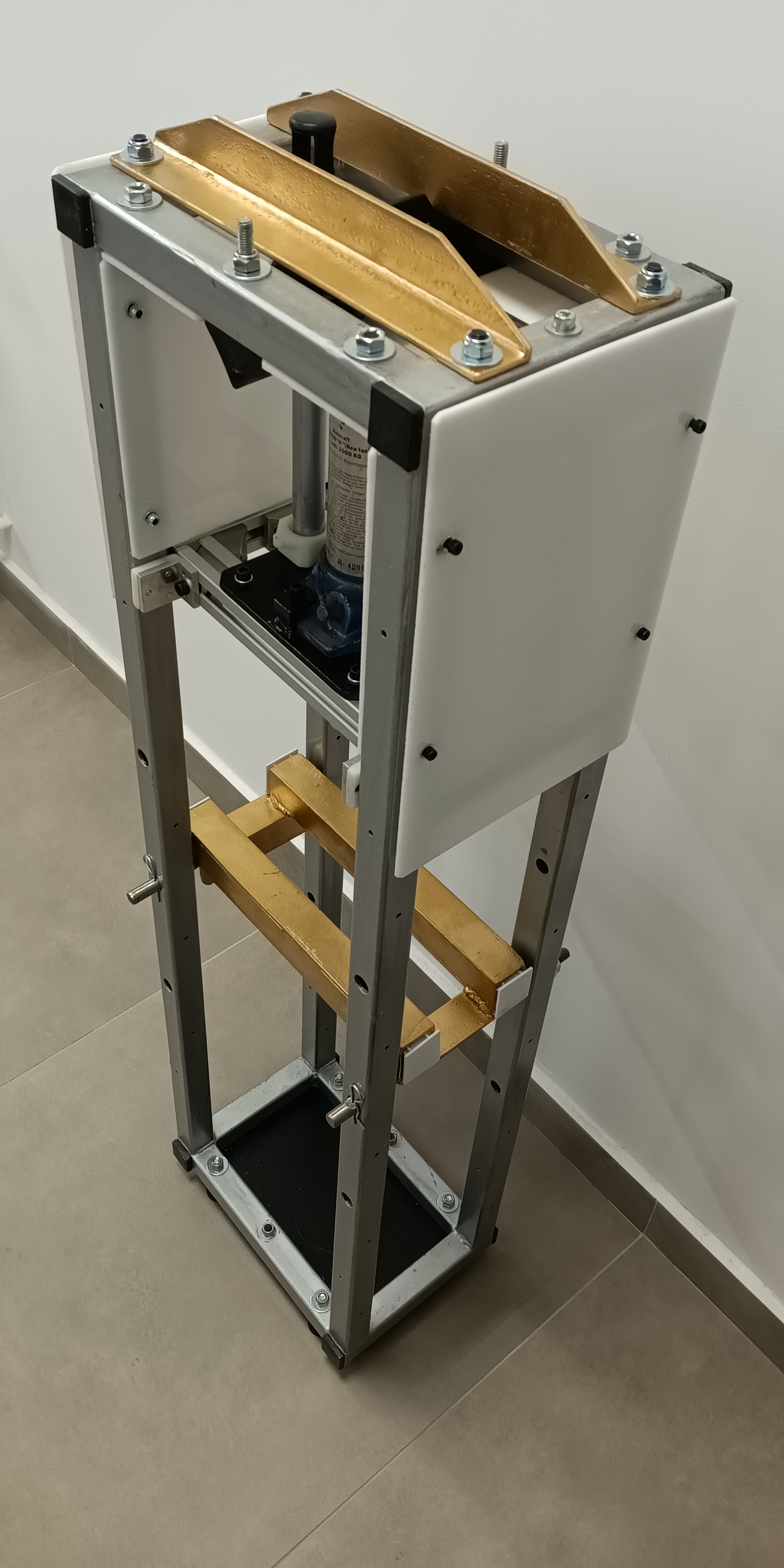 2吨小型液压机cero