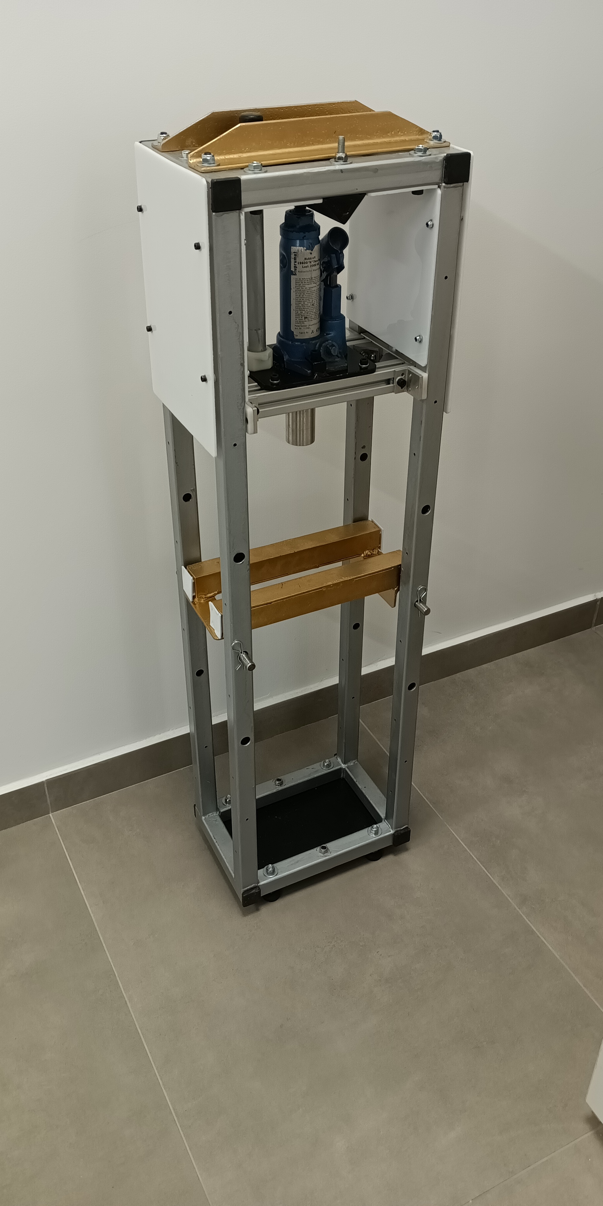 2吨小型液压机cero