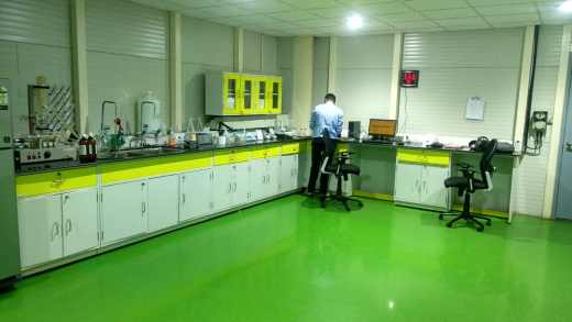 实验室家具橱柜一抽屉两扇百叶窗缩略图