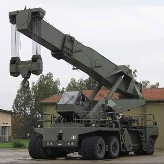 轮式起重机简易模型3D图纸 STEP格式