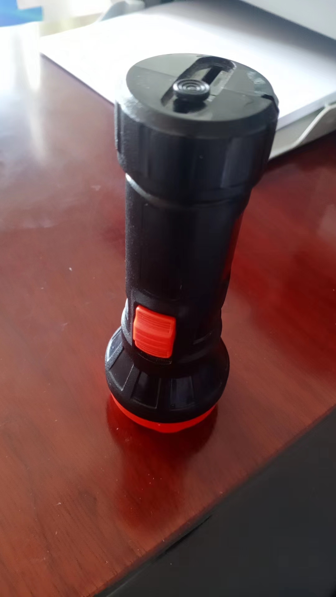 最新手持可充电手电筒（建模超全）