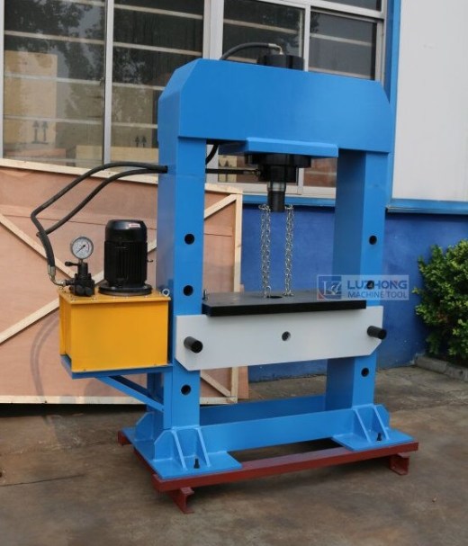 电动液压机3D模型图纸 STEP IGS等格式缩略图