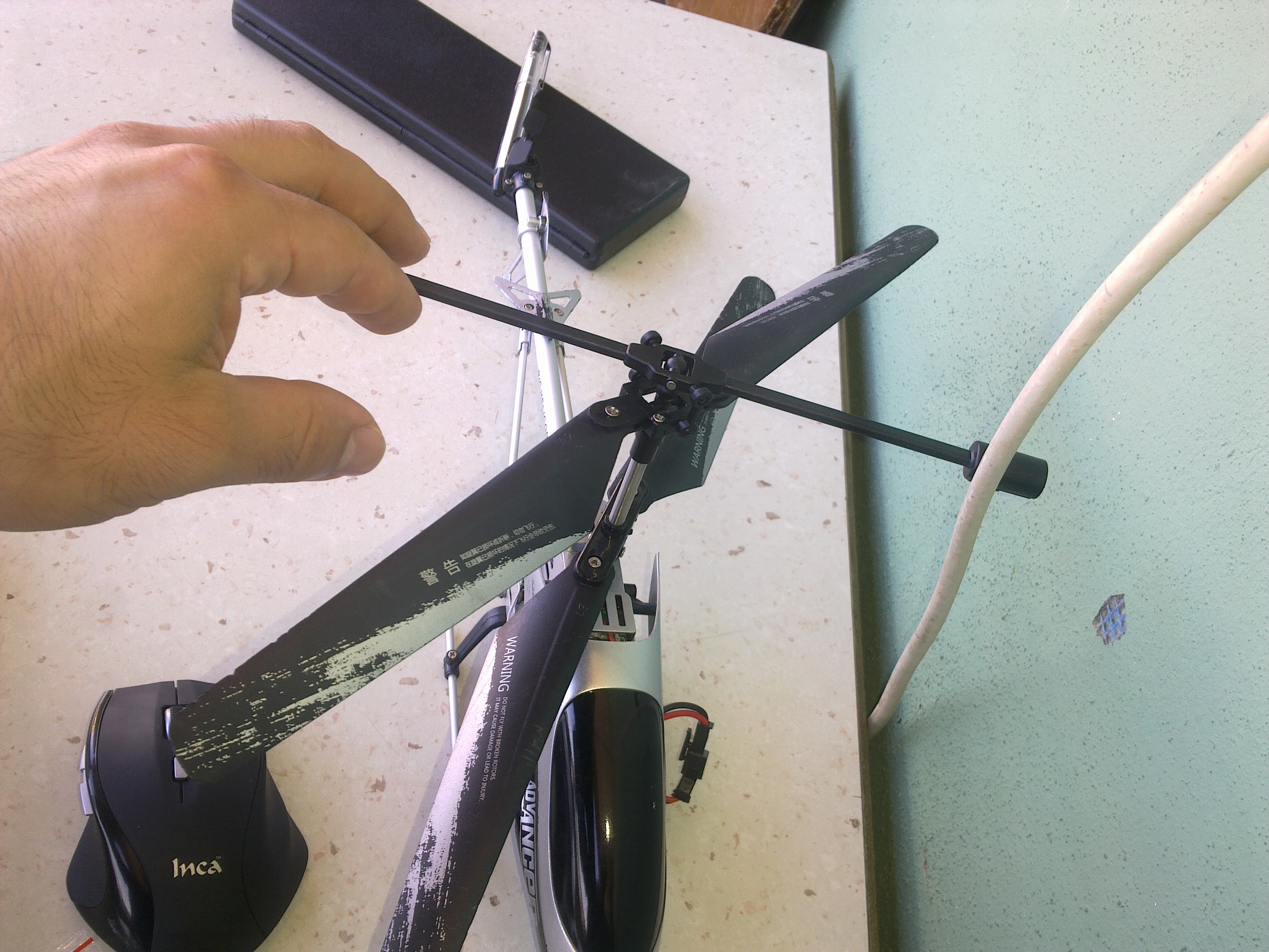 A2004807-遥控直升机