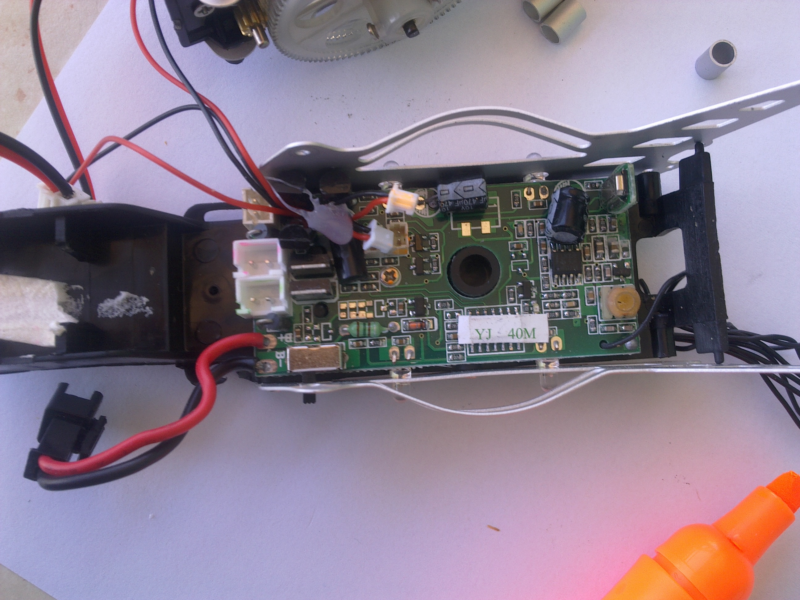 A2004807-遥控直升机