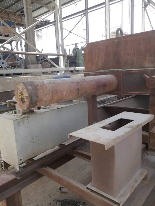 焊接式液压缸-200x130x2046-mm-1.snapshot.1缩略图