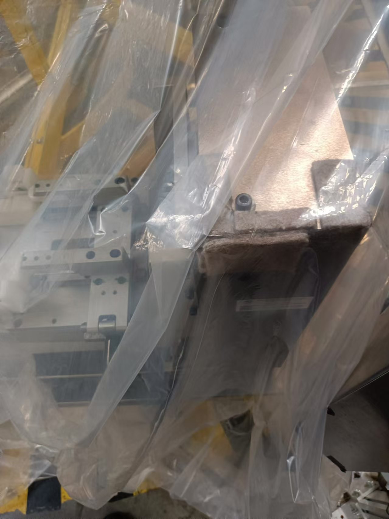 四工位扶手箱旋转工作站