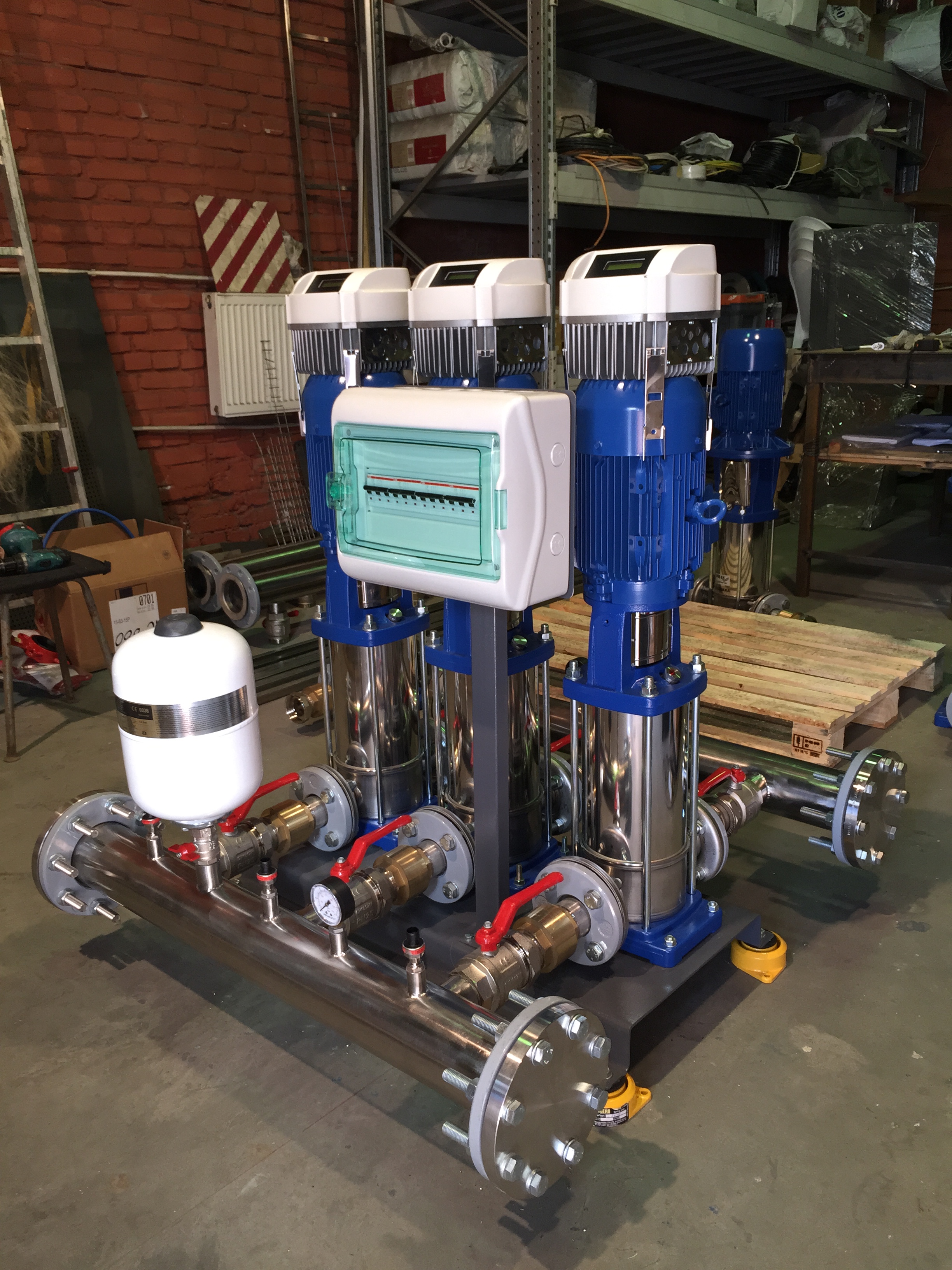 A2003959-多级离心泵e-SV系列的增压频率转换装置