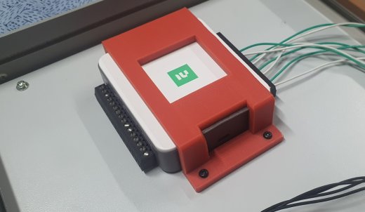 九个USB-6003的持有人缩略图
