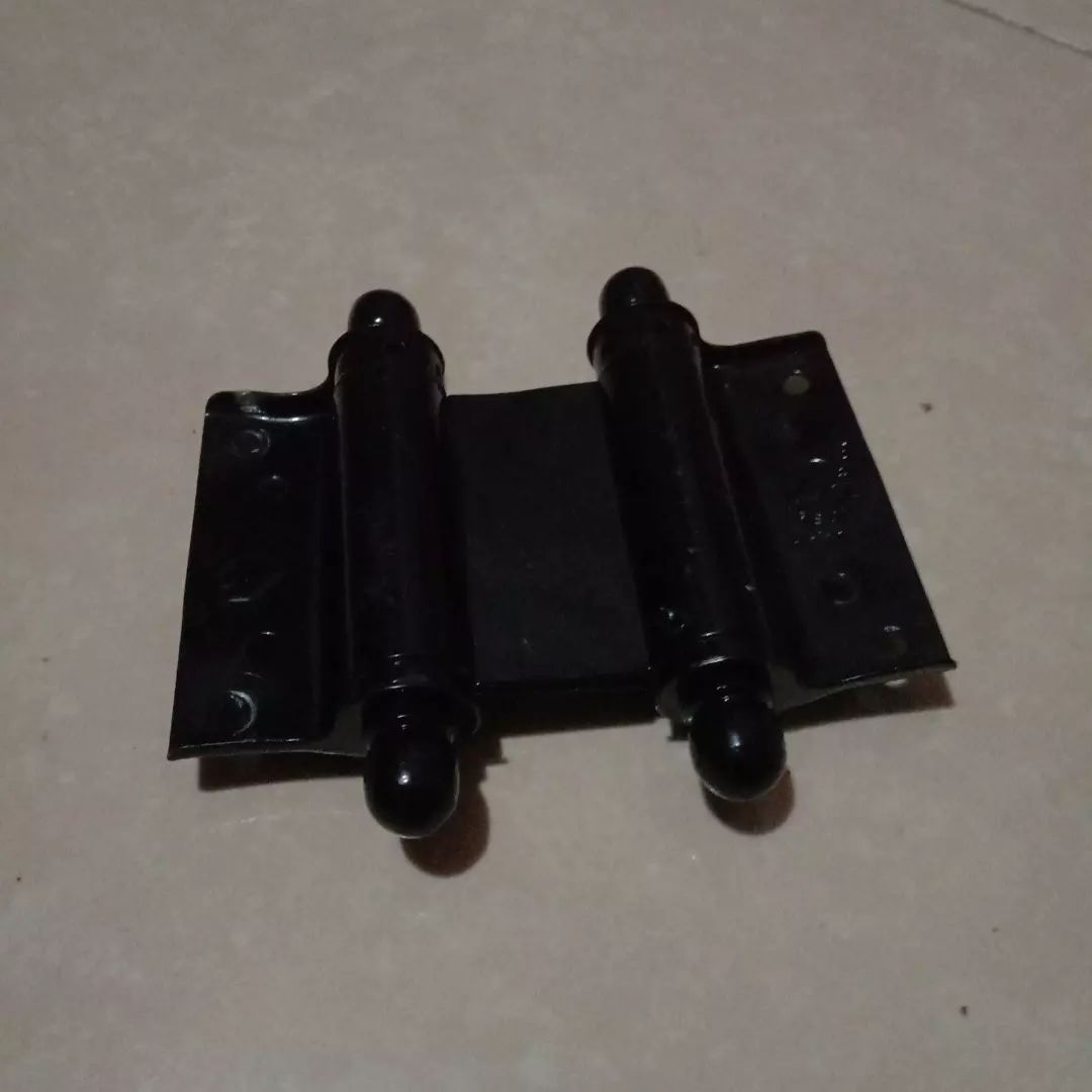 弹簧门铰链