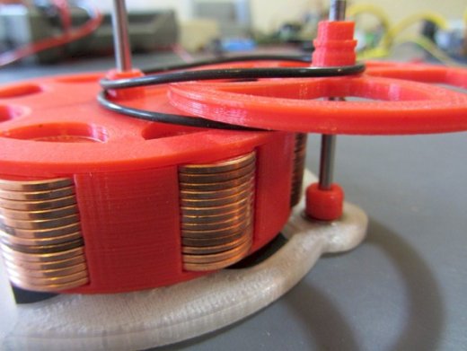 Gyroman旋转飞轮行走机器人玩具3D打印图纸 stl格式缩略图