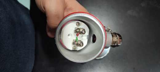 油温传感器，它用于船用柴油机缩略图