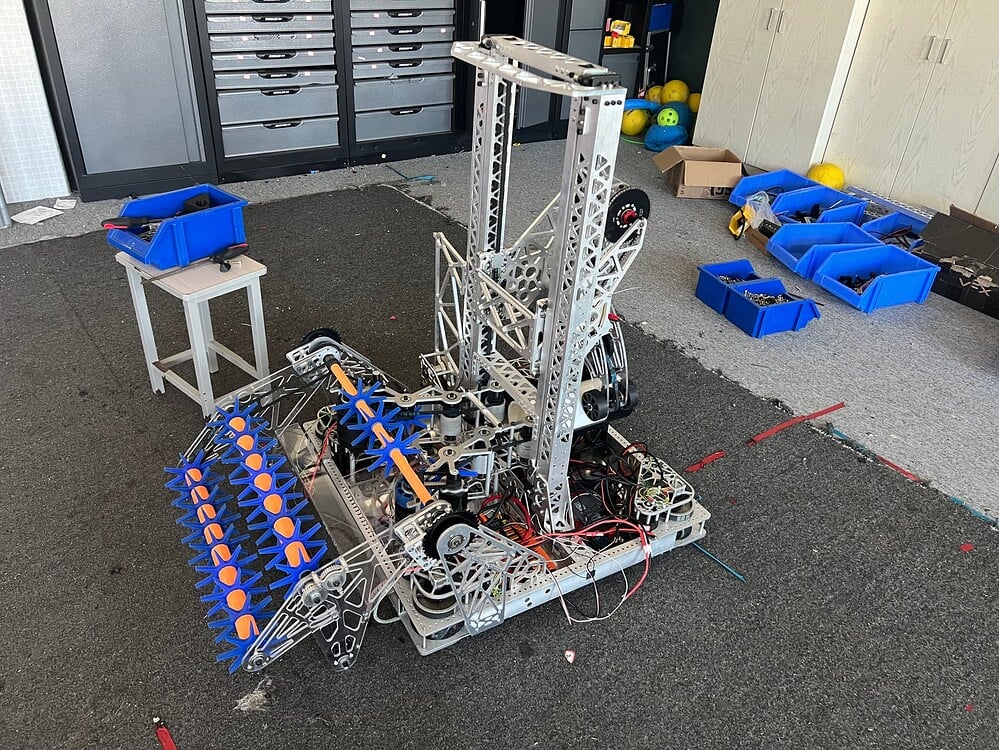 TEAM 6304 2025机器人