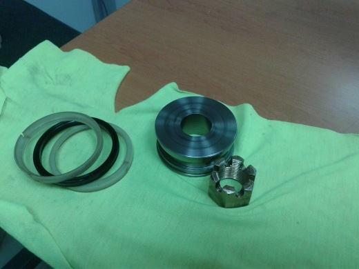 液压缸活塞缩略图