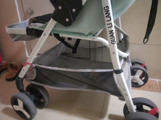 基于SolidWorks婴儿车三维缩略图