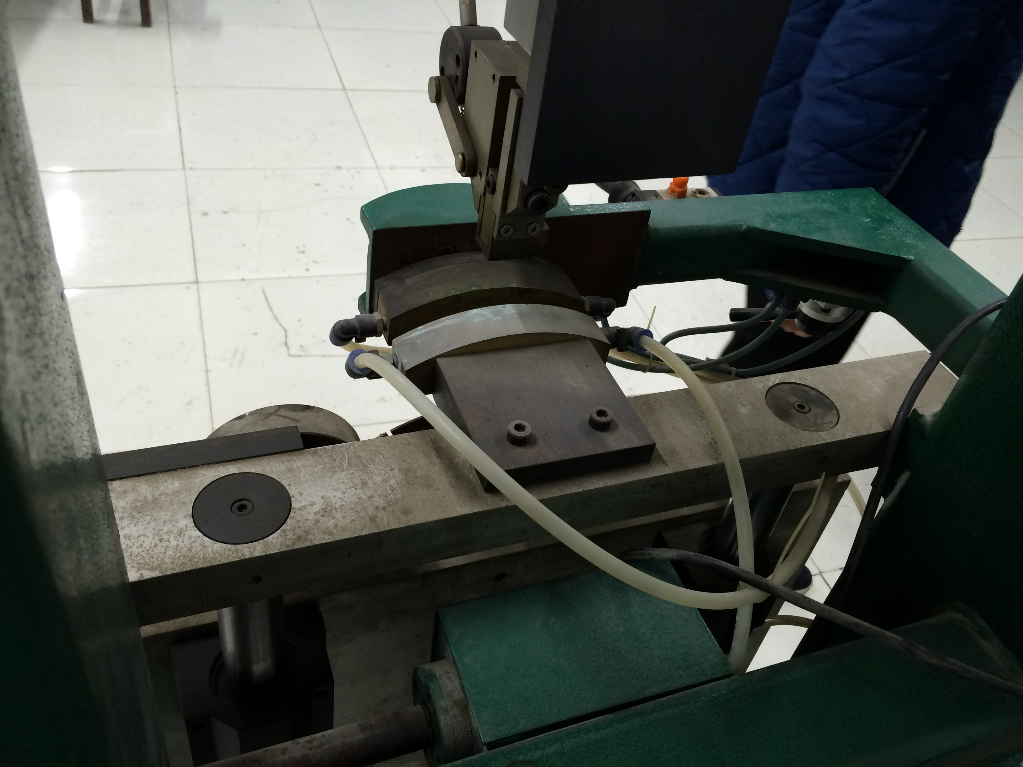 高频焊机设计（含全部文档，word、3D和2D，SW格式