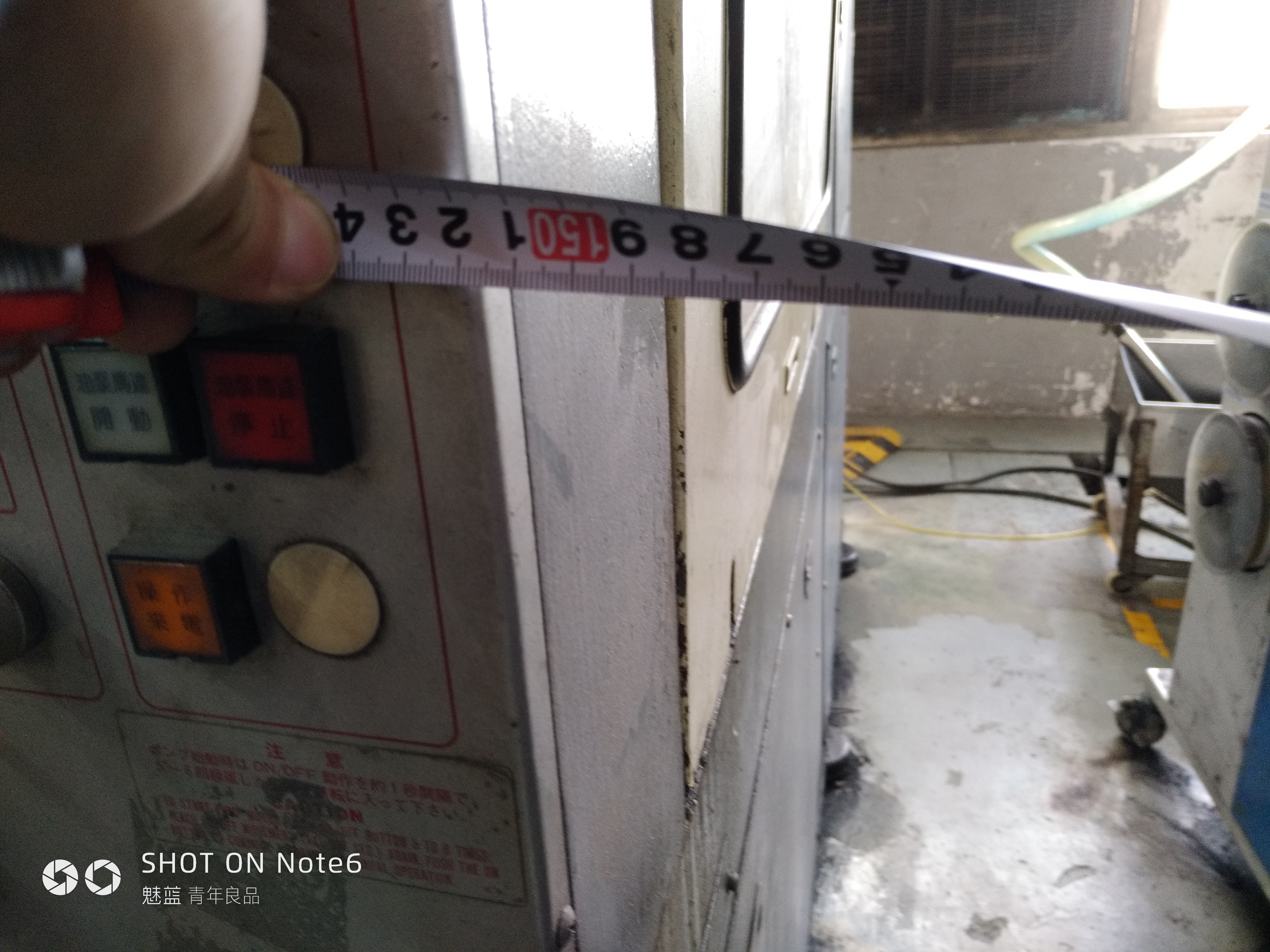 机器人上料，注塑成型sw18可编辑