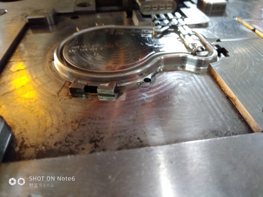 机器人上料，注塑成型sw18可编辑缩略图