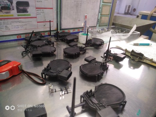 机器人上料，注塑成型sw18可编辑缩略图