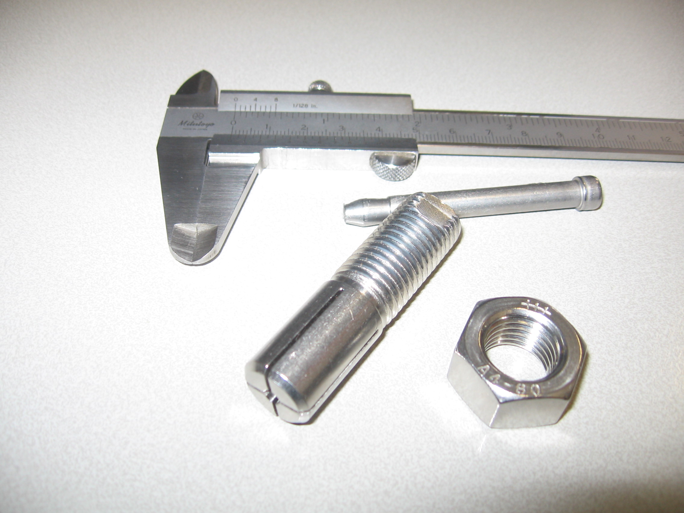 M16(整体式)嵌入式膨胀锚