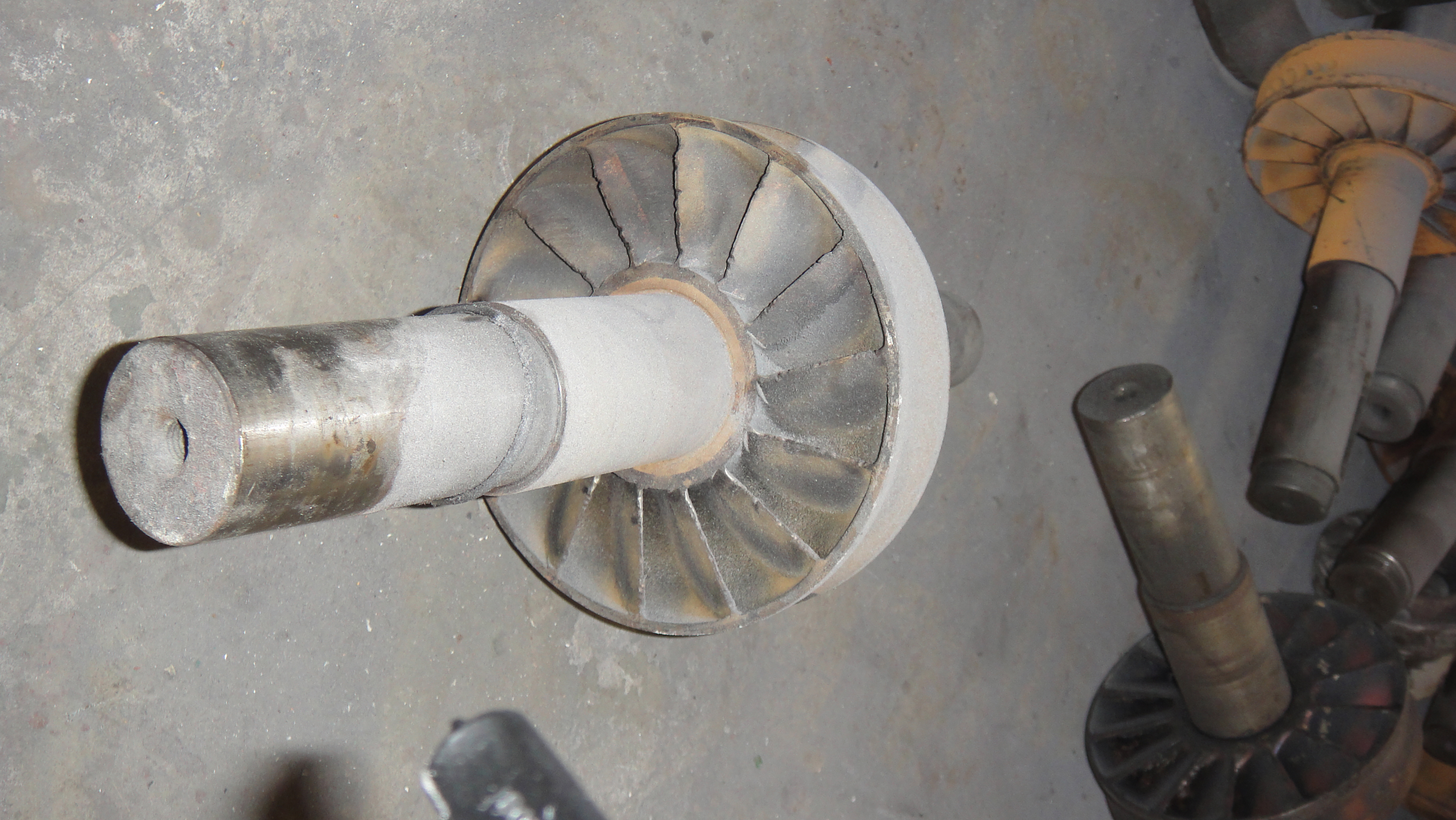 热回式液氮车加载器设计