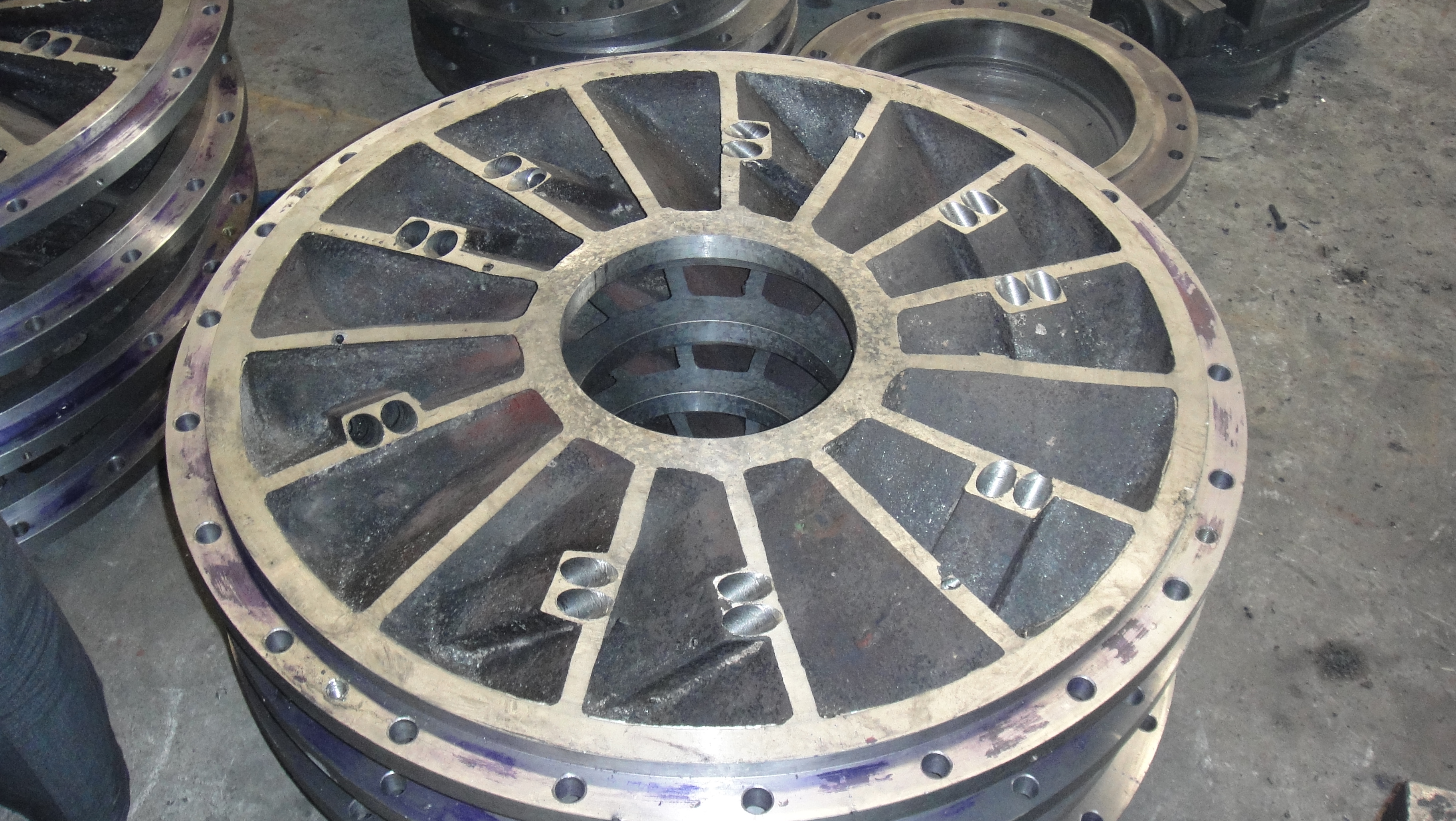 热回式液氮车加载器设计