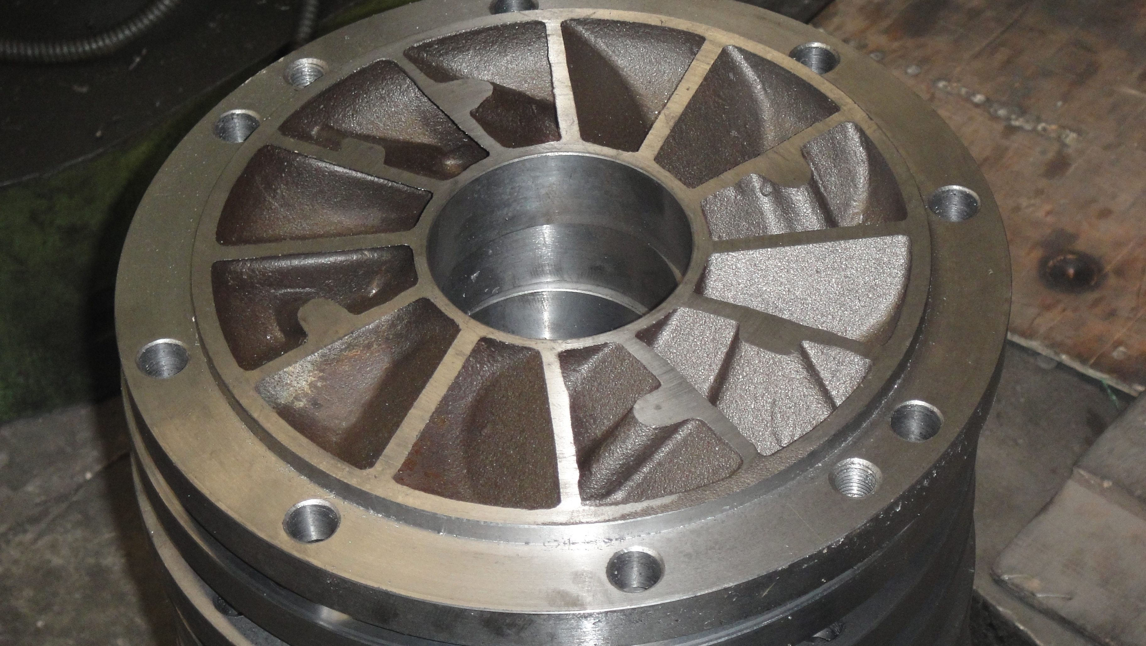 热回式液氮车加载器设计