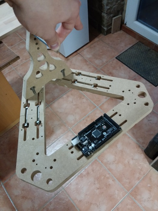 Deltabot三角3D打印机三维设计图纸 STEP格式缩略图